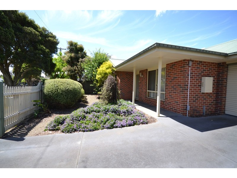 4 Morelle Court, Mooroolbark VIC 3138