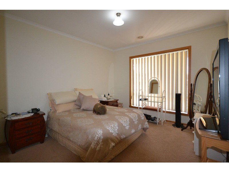 4 Morelle Court, Mooroolbark VIC 3138