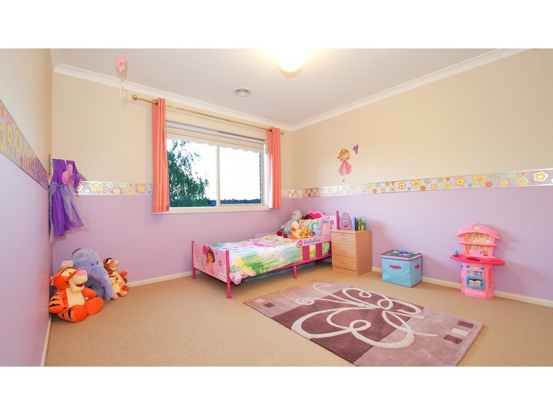 7 Freshfield Avenue, Mooroolbark VIC 3138