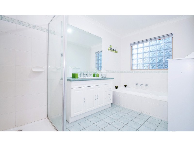 7 Freshfield Avenue, Mooroolbark VIC 3138