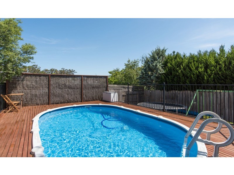 7 Freshfield Avenue, Mooroolbark VIC 3138