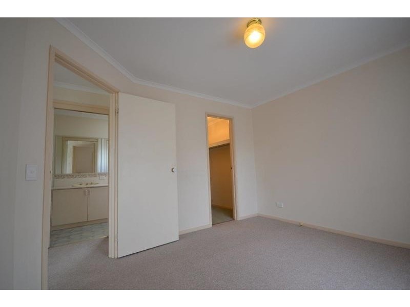 9a Kalimna Street, Mooroolbark VIC 3138