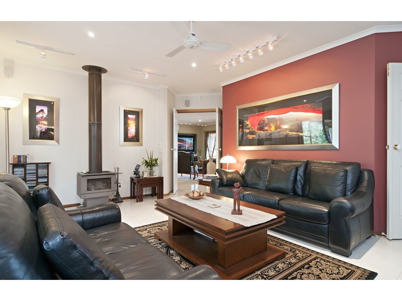 6 Chapman Court, Mooroolbark VIC 3138