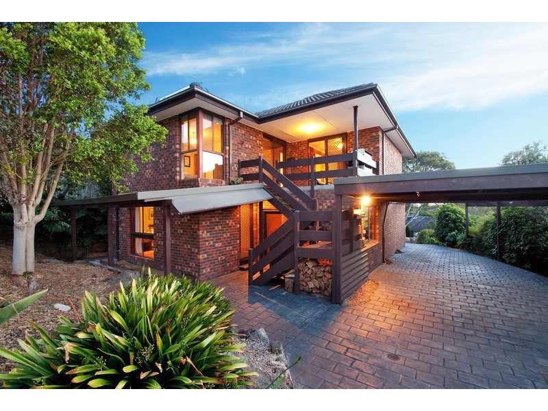 3 Chinook Crescent, Mooroolbark VIC 3138