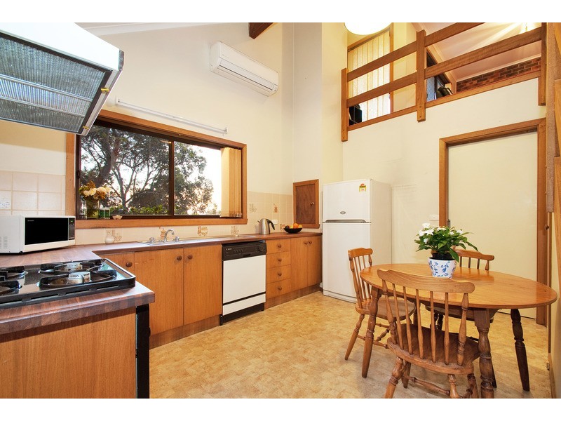 3 Chinook Crescent, Mooroolbark VIC 3138