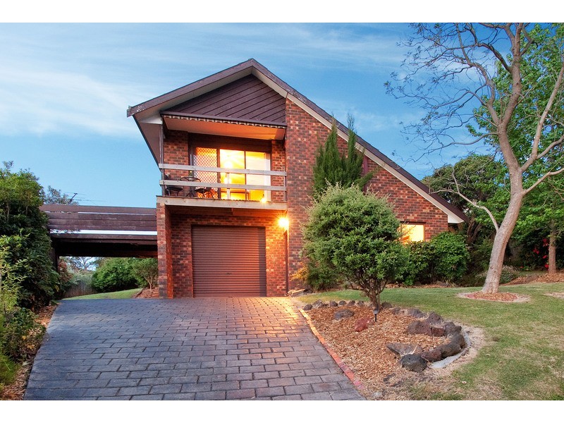 3 Chinook Crescent, Mooroolbark VIC 3138
