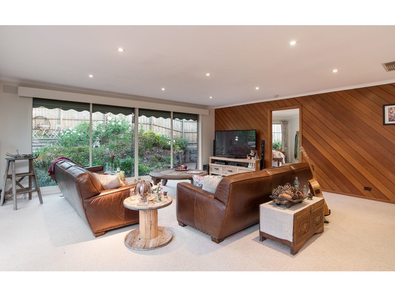 12 Karabeal Court, Montrose VIC 3765