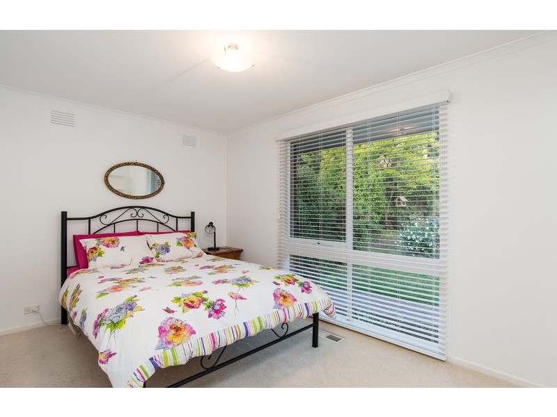 12 Karabeal Court, Montrose VIC 3765