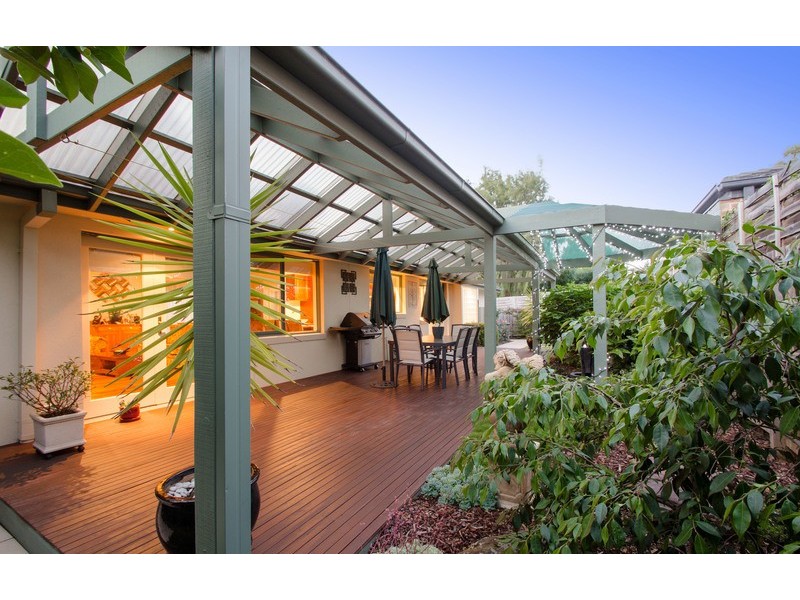 14 Blueberry Road, Mooroolbark VIC 3138