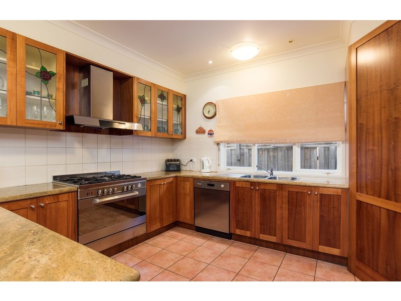 2/92 Oban Road, Ringwood North VIC 3134