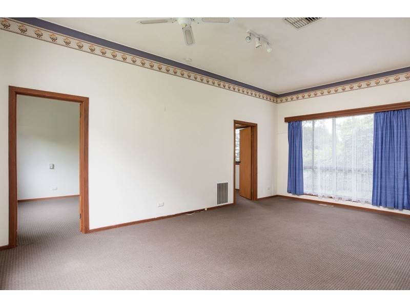 330 Warburton Highway, Wandin North VIC 3139