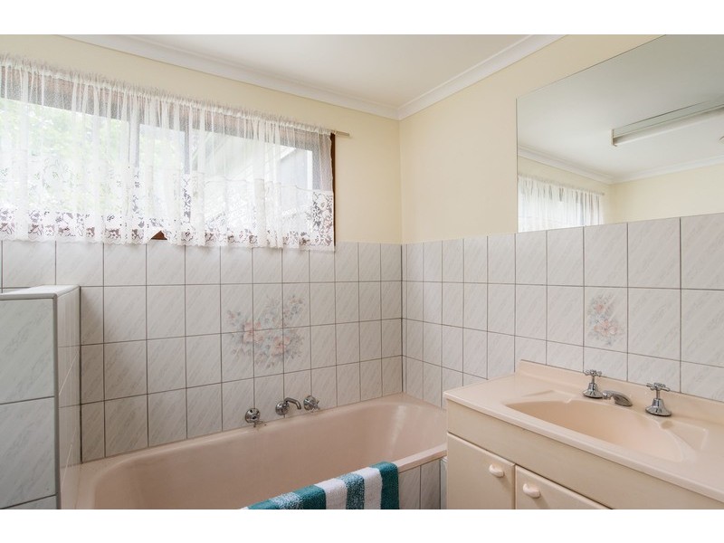 330 Warburton Highway, Wandin North VIC 3139