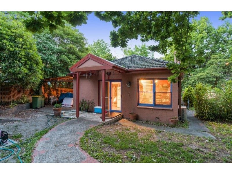 2 Canterbury Road, Montrose VIC 3765