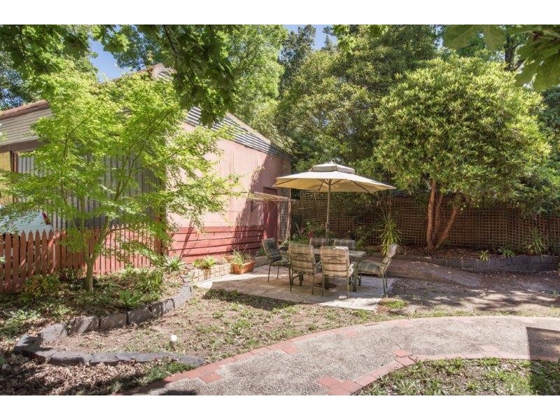 2 Canterbury Road, Montrose VIC 3765