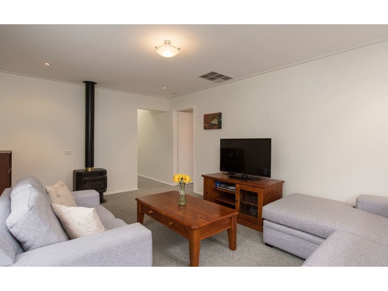 1/3 Tibarri Court, Mooroolbark VIC 3138