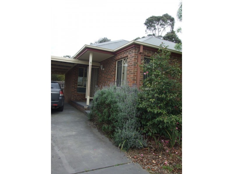 5/12 Mountain View Road, Kilsyth VIC 3137