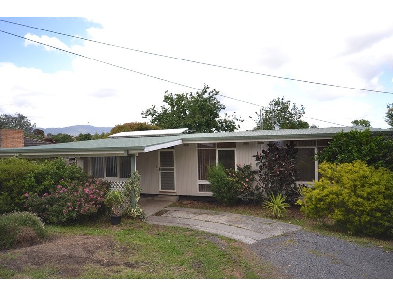9 Kalimna Street, Mooroolbark VIC 3138