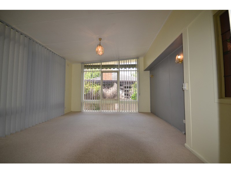 9 Kalimna Street, Mooroolbark VIC 3138