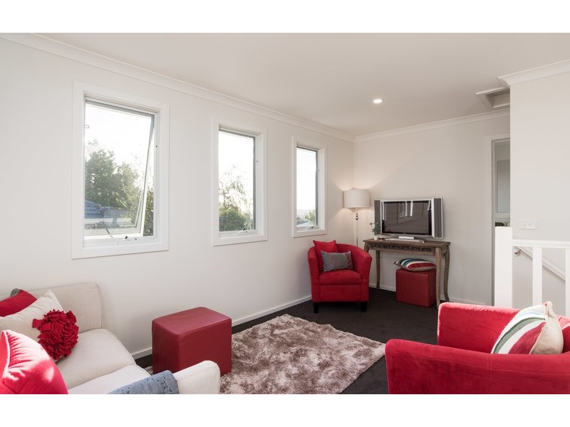 1-3/7 Canterbury Road, Montrose VIC 3765