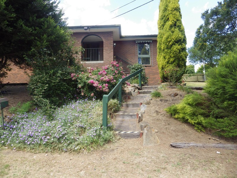 8 Westwood Pass, Chirnside Park VIC 3116