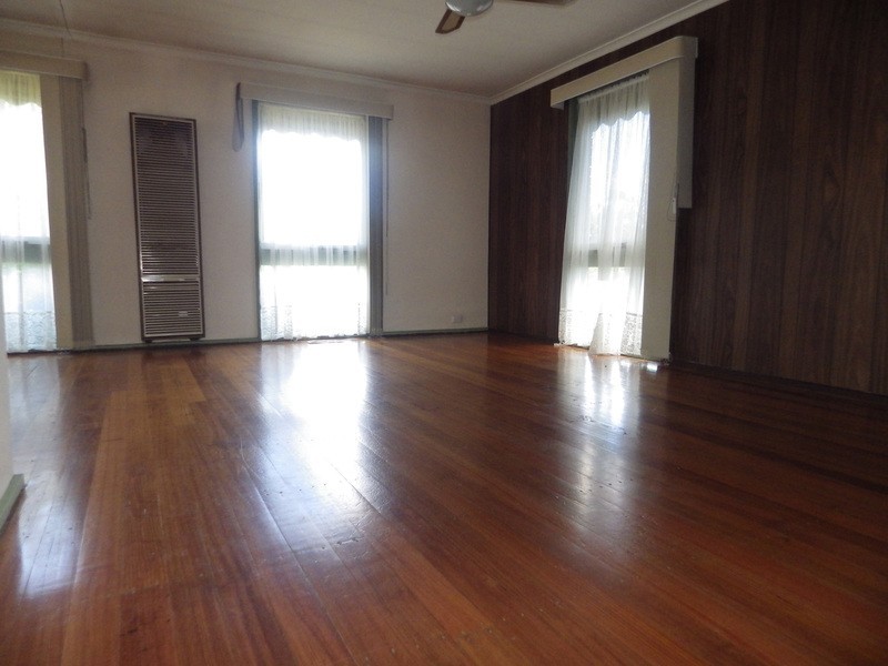 8 Westwood Pass, Chirnside Park VIC 3116