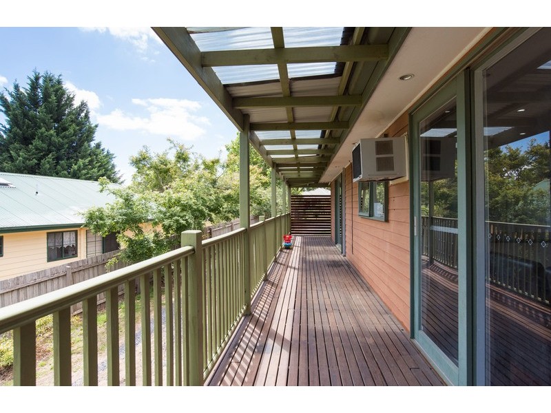 10 Belair Close, Seville VIC 3139