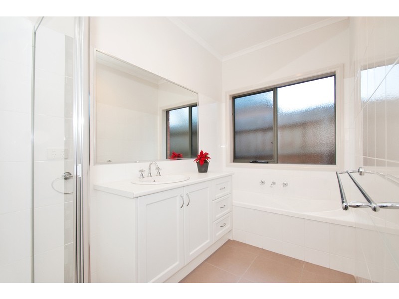 160a Lincoln Road, Croydon VIC 3136