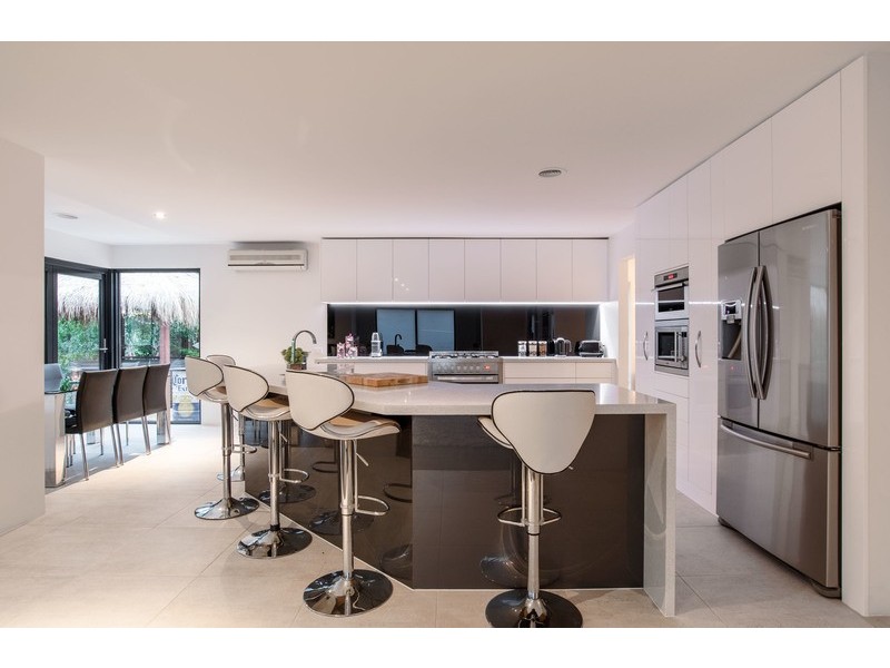 2 Carmella Close, Chirnside Park VIC 3116