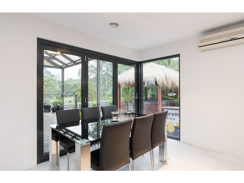 2 Carmella Close, Chirnside Park VIC 3116