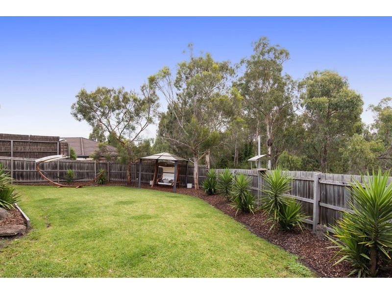 2 Carmella Close, Chirnside Park VIC 3116