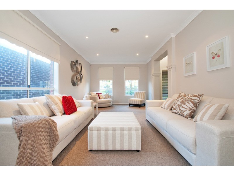 27 Maroondah Highway, Croydon VIC 3136