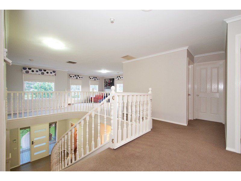27 Maroondah Highway, Croydon VIC 3136