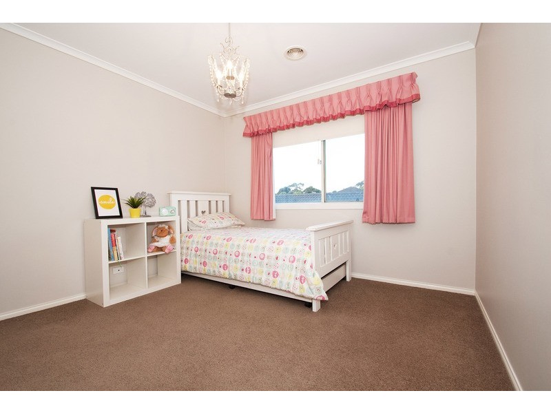 27 Maroondah Highway, Croydon VIC 3136