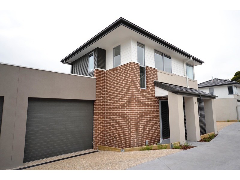 4/162 Hull Road, Mooroolbark VIC 3138