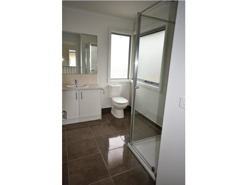4/162 Hull Road, Mooroolbark VIC 3138