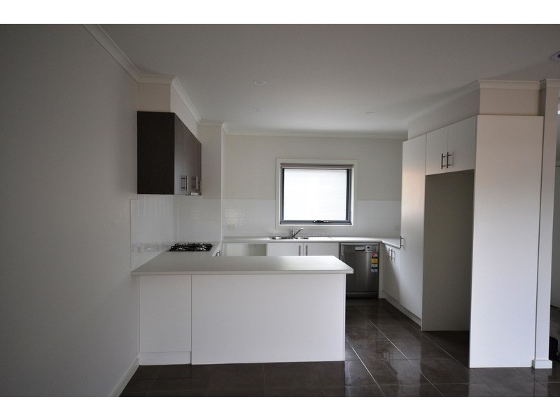 4/162 Hull Road, Mooroolbark VIC 3138