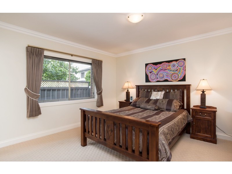 18 Rowan Street, Croydon VIC 3136