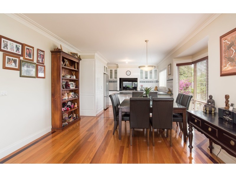 18 Rowan Street, Croydon VIC 3136