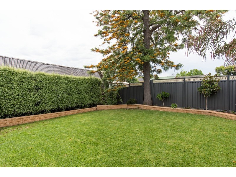18 Rowan Street, Croydon VIC 3136