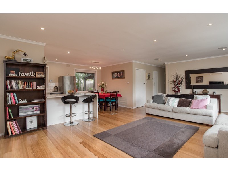 63 Blackburn Road, Mooroolbark VIC 3138