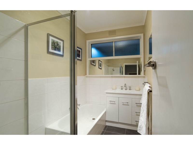 63 Blackburn Road, Mooroolbark VIC 3138