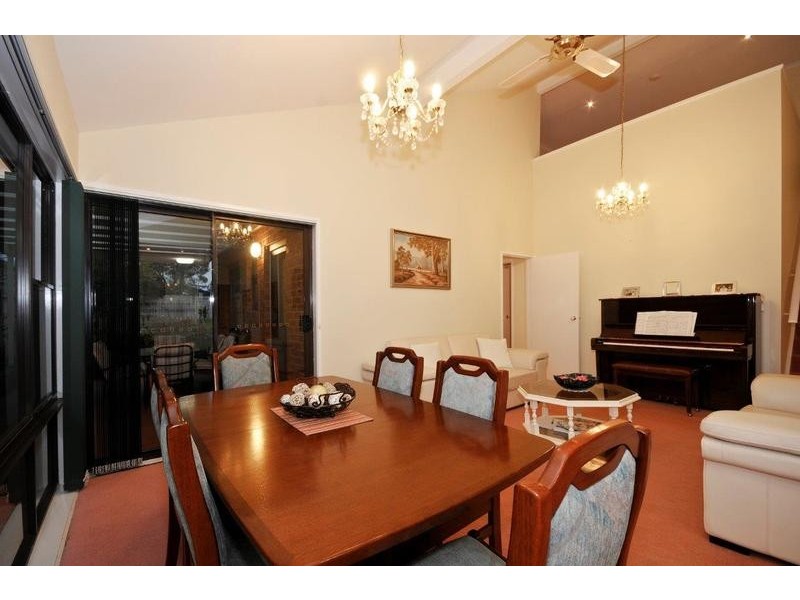 88 Woodville Road, Mooroolbark VIC 3138