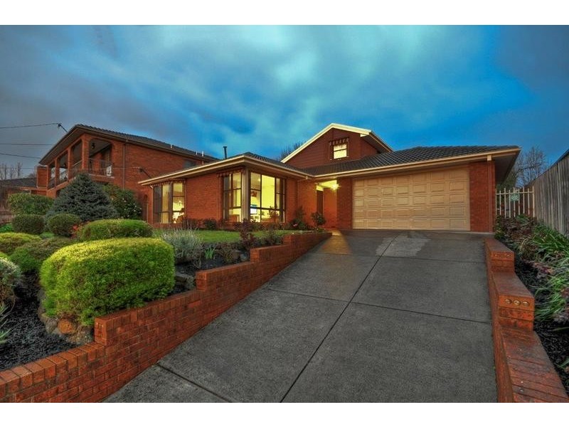 88 Woodville Road, Mooroolbark VIC 3138