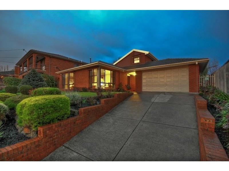 88 Woodville Road, Mooroolbark VIC 3138