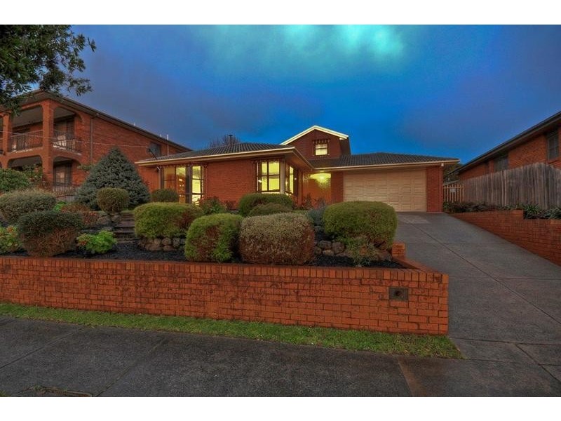 88 Woodville Road, Mooroolbark VIC 3138