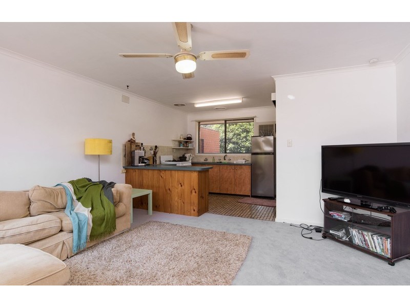 4/9 Churchill Road, Croydon VIC 3136