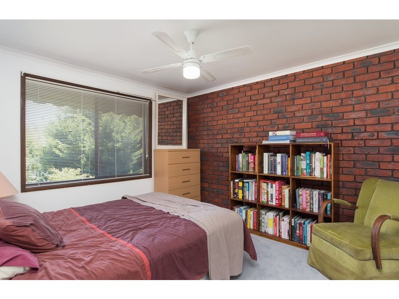 4/9 Churchill Road, Croydon VIC 3136