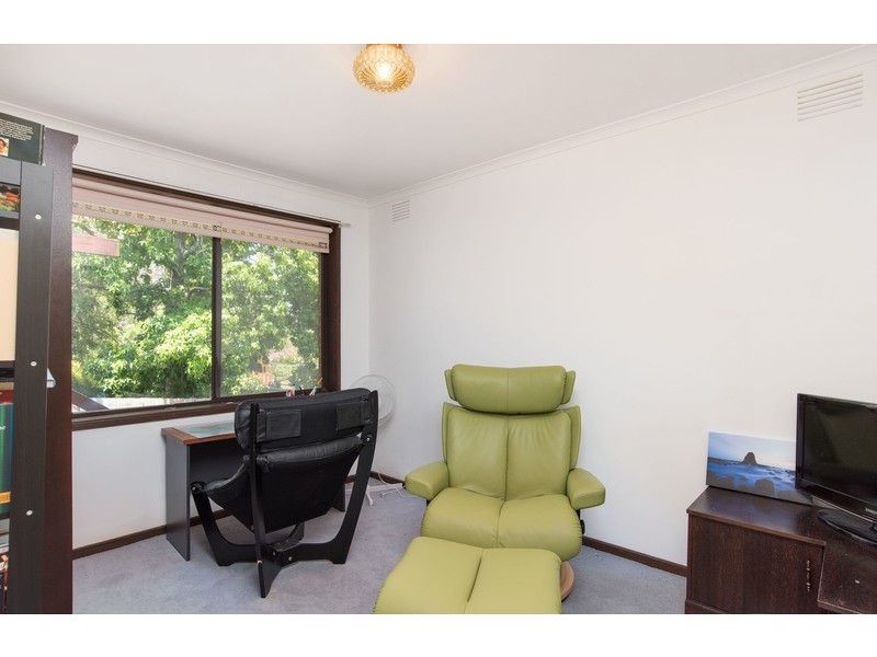 4/9 Churchill Road, Croydon VIC 3136