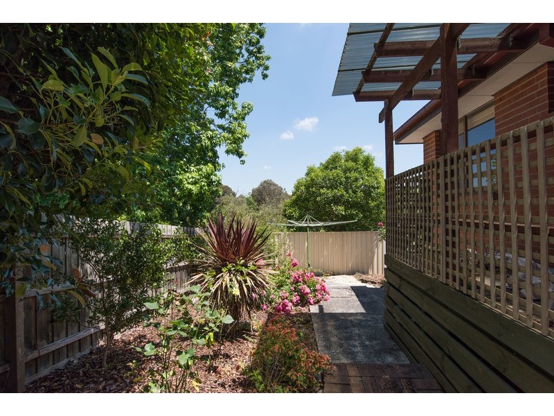 4/9 Churchill Road, Croydon VIC 3136