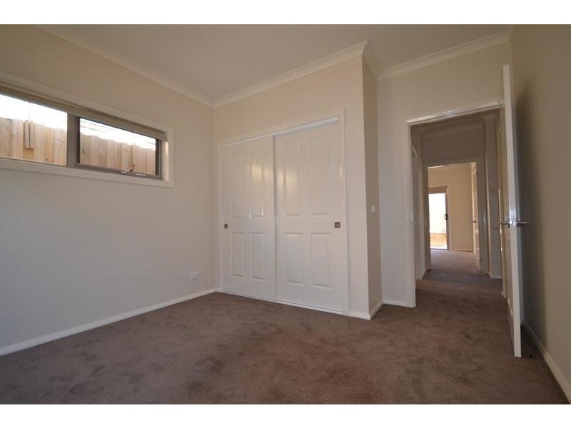 77a Mount View Parade, Croydon VIC 3136